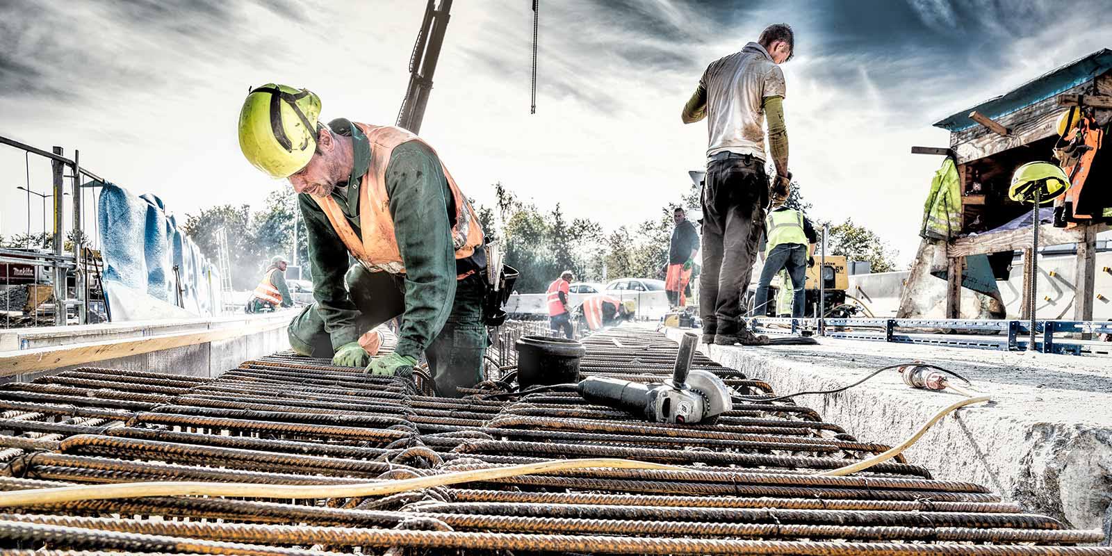 Bauerarbeiter auf einer Baustelle